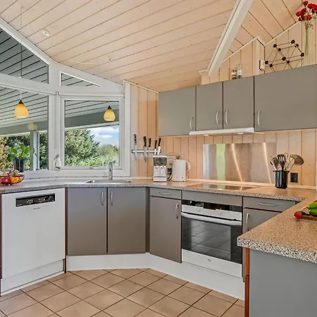 Сasa de vacaciones Dagny - 300m From The Sea By Interhome